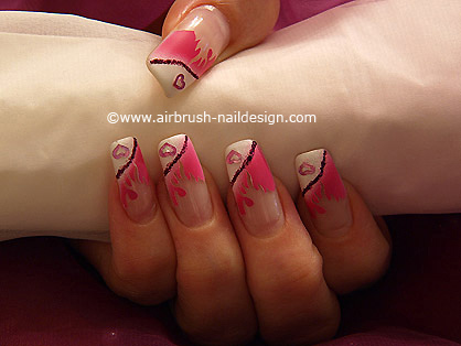 Schmücken der Fingernägel mit Airbrush-Farben - Design 158